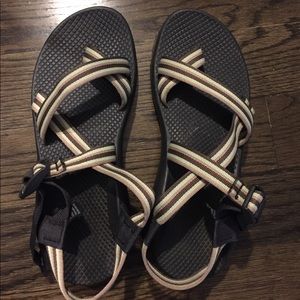 EUC Chacos Women's size 11